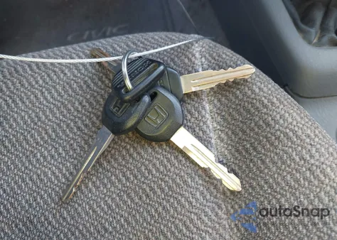 1998 Honda Civic Lx z USA, uszkodzony, nr VIN 2HGEJ6579WH549715